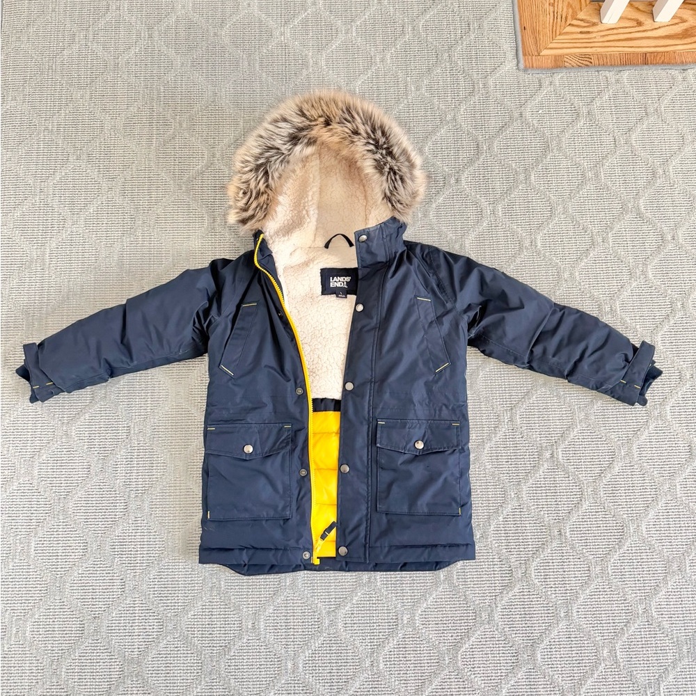 Lands' End Navy winter Jacket 💛💙